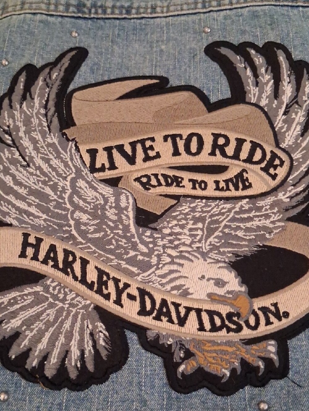 VTG Harley-Davidson Light Blue Distressed Denim Classic "Live To Ride"Jacket (M) - Picture 5 of 12